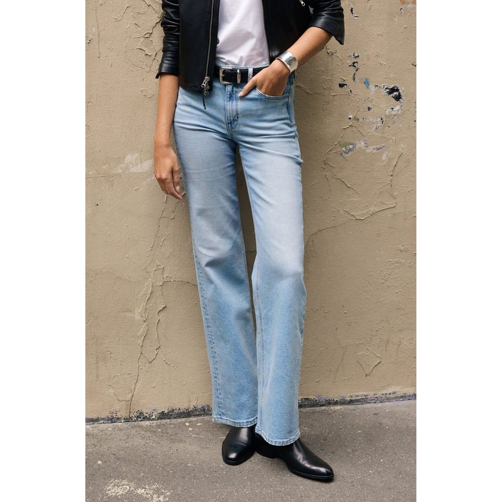 AYR The Secret Sauce Size 31 Hero Baby Light Wash Wide Leg Jeans